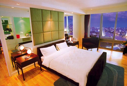 flat to rent 5 mins walk to The River condominium