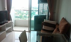 condo for rent near <strong>Life @ Phahon-Ari</strong>