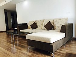 Spacious <strong>apartment for rent in Ratchadamri</strong>