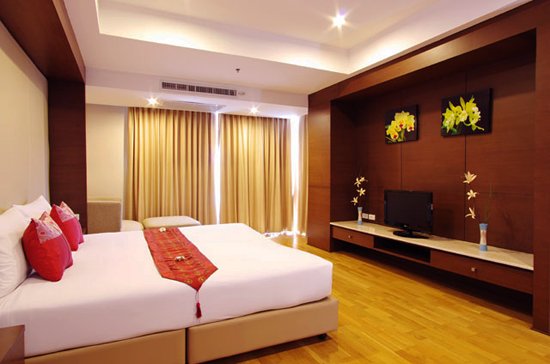 luxury apartment to rent near Supalai Park Srinakarin